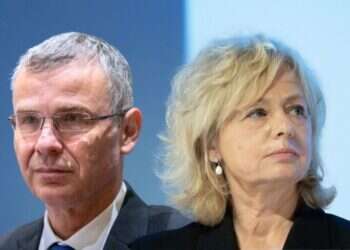 היועמ"ש גלי בהרב-מיארה והשר יריב לוין. צילומים: חיים גולדברג ויונתן זינדל - פלאש 90.