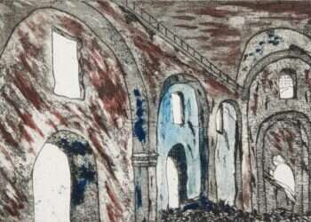 בברלי ג'יין סטיוארט, "רוח האבן", בית הכנסת ששון, מוסול, עיראק. מתוך התערוכה "כנישתא - אוצרות מן העבר" שהוצגה בגלריית הביאנלה ירושלים. צילום: Blend Studios