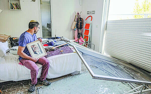 אליהו גליל בביתו בשתולה. צילום: נעמה שטרן