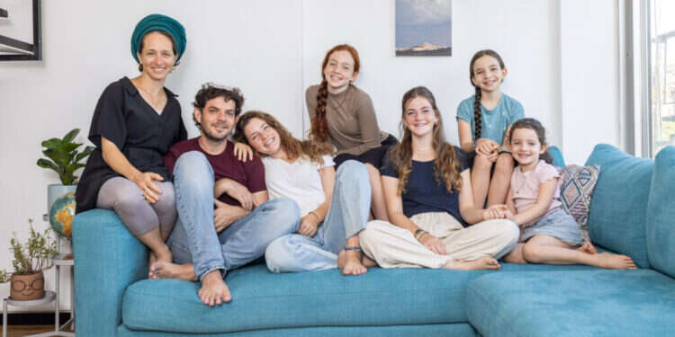 משפחת רבינוביץ. צילום: אבישג שאר ישוב