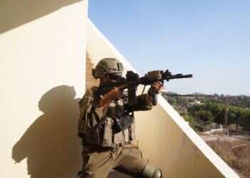 לוחמי צה "נבטיח את חזרת התושבים לצפון בביטחון מלא": השריון והקומנדו בדרום לבנון