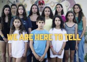 "גם אם עברו 365 ימים, השנה הזו לא תחלוף": קרן פלס וילדי ה-7 באוקטובר בשיר חדש