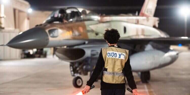 ימי תשובה: במהלך השבת ישראל תקפה עשרות מטרות צבאיות באיראן