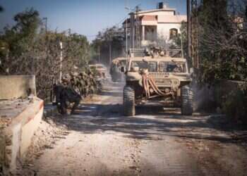 לוחמי צה תיעוד: צנחנים, גולני, שריון וקומנדו פועלים בלב הכפרים בלבנון