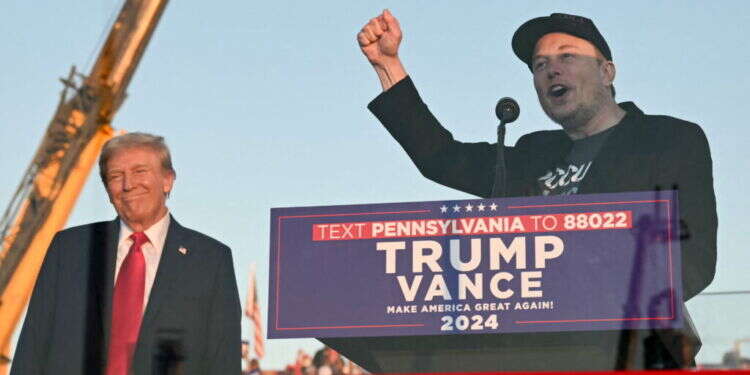 אילון מאסק תומך בדונלד טראמפ, צילום: Jim WATSON / AFP אילון מאסק תומך בדונלד טראמפ, צילום: Jim WATSON / AFP