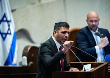 השר שלמה קרעי נגד הצנזורה: פועלים משיקולי יח"צ