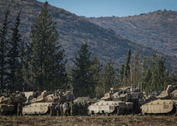 עכשיו זה רשמי: צה״ל הודיע כי החל בתמרון קרקעי בלבנון