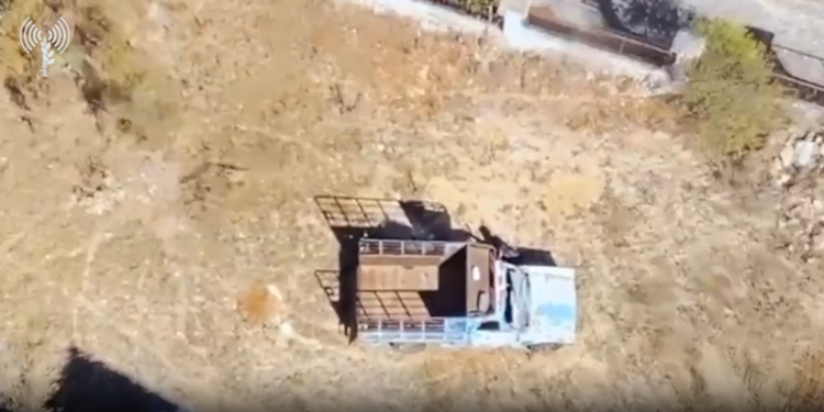 צילום מתוך הסרטון. קרדיט: דובר צה מסתתרים, דורכים נשק ומחוסלים: תיעוד מהיתקלות צה"ל במחבלי חיזבאללה