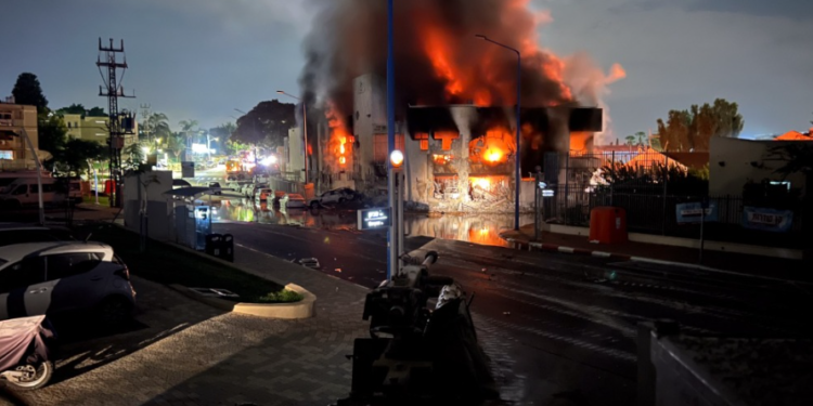 משטרת שדרות ב-7 באוקטובר. צילום: דובר צה שנה לטבח: צה״ל מפרסם סרטונים בלעדיים מה-7 באוקטובר