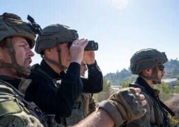 שר הביטחון גלנט בגבול הצפון: "לא נאפשר את חזרת חיזבאללה לכפרים"