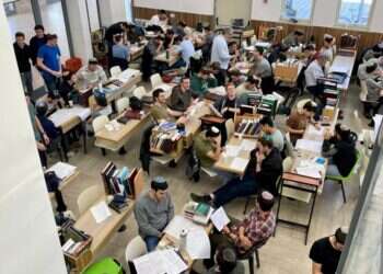 תלמידי ישיבת קריית־שמונה במשכנם הזמני בנחלים צילומים: דוברות ישיבת קריית־שמונה