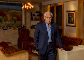 דיויד פרידמן בביתו בירושלים. צילום: נעמה שטרן