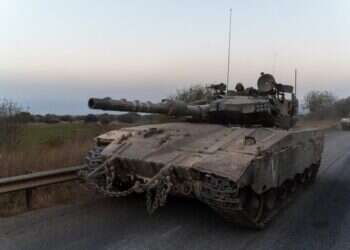 קרבות בכפרים ותקיפות מהאוויר: הלחימה בדרום לבנון מתרחבת