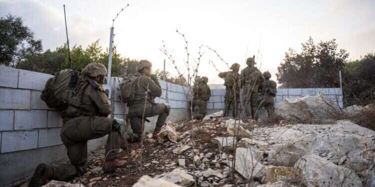 שנים של הזנחה וקיצוץ בכוחות הלוחמים. חיילים בדרום לבנון. צילום: דובר צה שנים של הזנחה וקיצוץ בכוחות הלוחמים. חיילים בדרום לבנון. צילום: דובר צה"ל