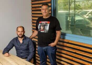 ידידות ארוכה על בסיס חסד. אלבג ובן־ציון. צילום: נעמה שטרן