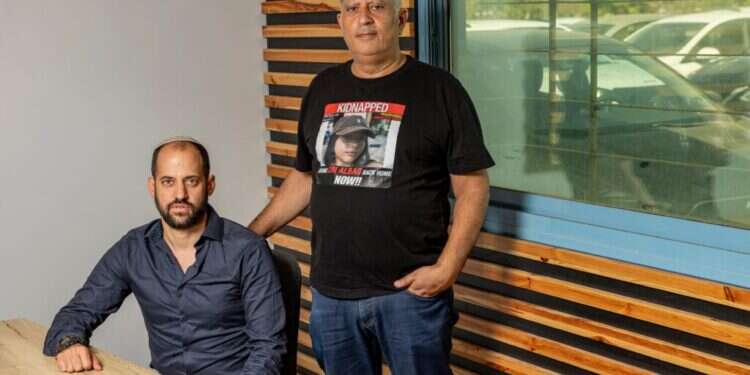 ידידות ארוכה על בסיס חסד. אלבג ובן־ציון. צילום: נעמה שטרן