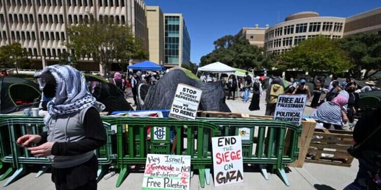 הפגנות נגד ישראל באוניברסיטת קליפורניה, בחודש אפריל. צילום: איי.אף.פי