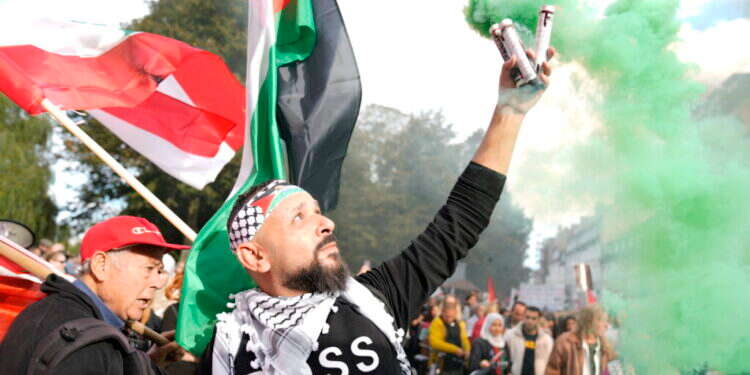 הפגנה פרו פלסטינית בדנמרק, צילום: EPA/THOMAS TRAASDAHL DENMARK OUT