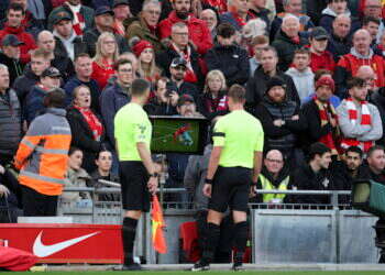 לעצור את הטכנולוגיה? טעות השיפוט שמסעירה את עולם הכדורגל