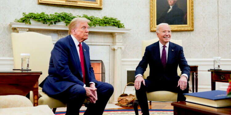 פגישת ביידן וטראמפ. צילום: אי.פי.איי רפובליקני בחנות חרסינה. פגישת ביידן וטראמפ, השבוע. צילום: אי.פי.איי