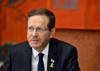 הרצוג במתקפה חריגה: "אתם מחריבים את המדינה"