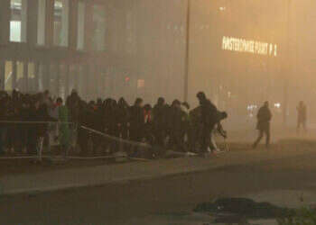 מפגינים פרו־פלסטינים באמסטרדם, בשבוע שעבר. צילום: איי.פי