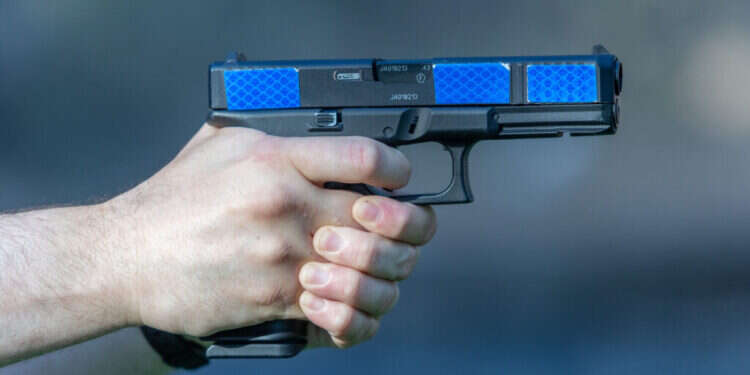 אקדח. צילום: יוסי אלוני - פלאש 90