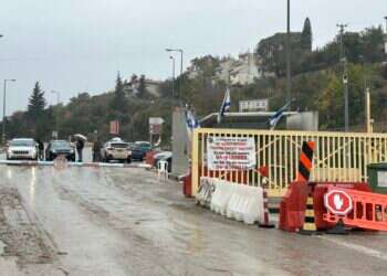 "המדינה הסירה אחריות, ואנחנו לוקחים את גורלנו בידינו": סיור באצבע הגליל