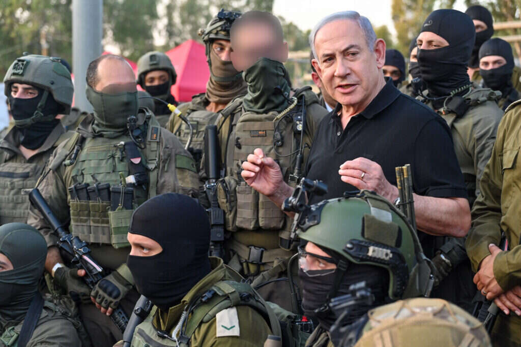 "מבצעיות מטורפת". ראש הממשלה עם לוחמי לוט"ר. צילום: קובי גדעון - לע"מ