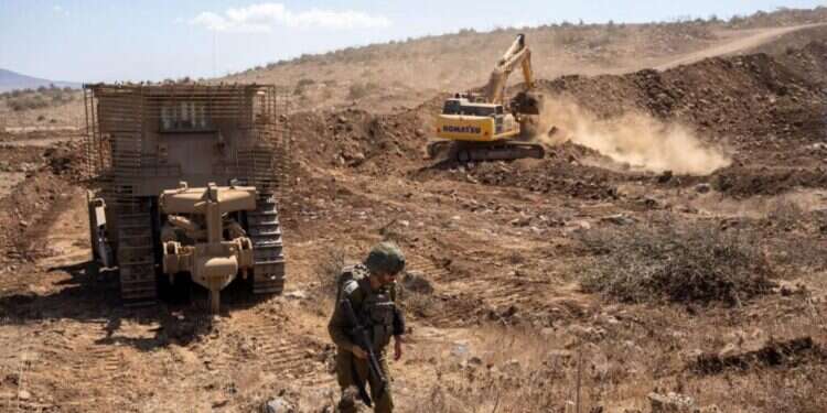 מכשול ענק בגבול ומקלעים לכיתות הכוננות: ערוכים לפלישה מסוריה