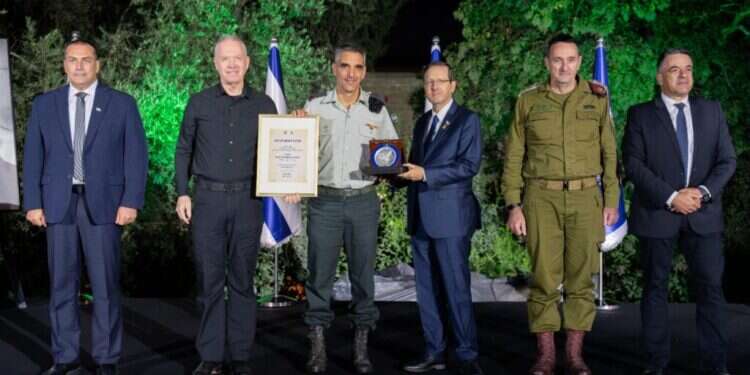 הענקת פרס ביטחון ישראל 2024. אגף דוברות וקשרי ציבור במשרד הביטחון טילים, נגמ"שים ויכולות מיוחדות: זוכי פרס ביטחון ישראל