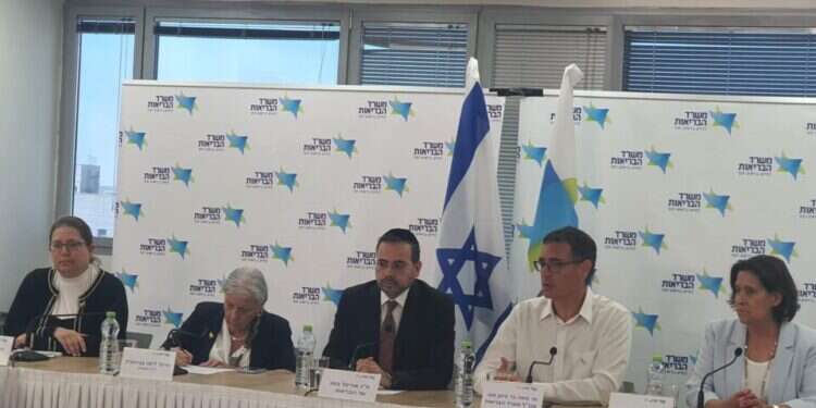 ועדת סל התרופות לשנת 2025. צילום: משרד הבריאות ועדת סל התרופות התכנסה לראשונה