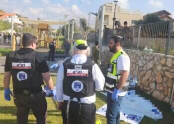 הזירה בה נרצח נהג המשאית מפגיעת הרקטה בנהריה. צילום: זק"א