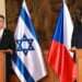 סער עם שר החוץ הצ'כי יאן ליפבסקי. צילום: שלו מן סער בצ'כיה: החלטת בית הדין בהאג – תקדים מסוכן למדינות דמוקרטיות