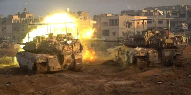 פעילות כוחות חטיבה 401 בעזה. צילום: דובר צה הותקפו עשרות מפקדות של חיזבאללה – צה"ל ממשיך לפעול ברצועה