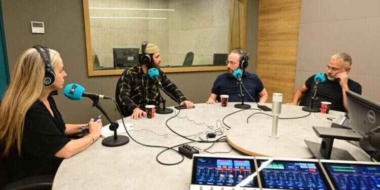 לא בהכרח מסכימים עם נערי הגבעות. אלישע ירד מתארח בהסכת. צילום: יוסי זליגר