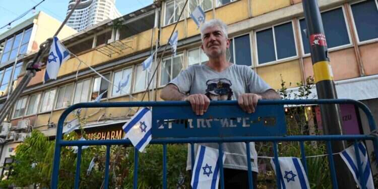 הסופר מרסלו בירמכר. צילום: ארז קגנוביץ הסופר מרסלו בירמכר. צילום: ארז קגנוביץ