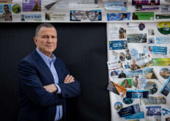 אדלשטיין במאהל הגבורה בירושלים, השבוע. צילום: אריק סולטן