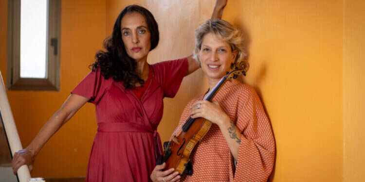 מיקה קרני וויקטוריה חנה. צילום: אריק סולטן
 מיקה קרני וויקטוריה חנה. צילום: אריק סולטן