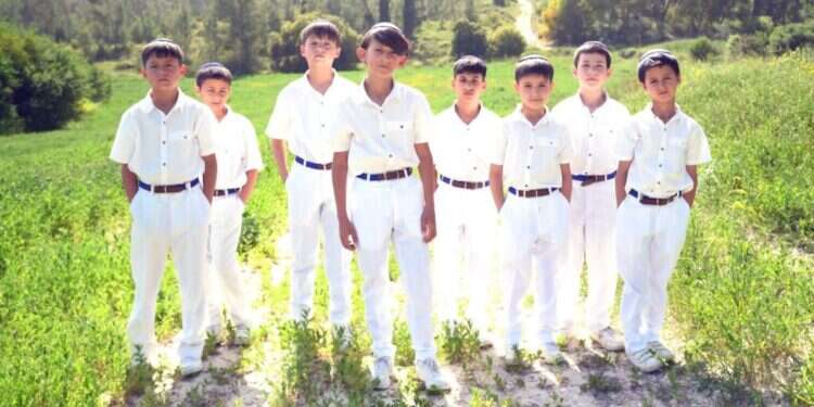 פרחי ירושלים. צילום: גל זיו, יח פרחי ירושלים. צילום: גל זיו, יח"צ