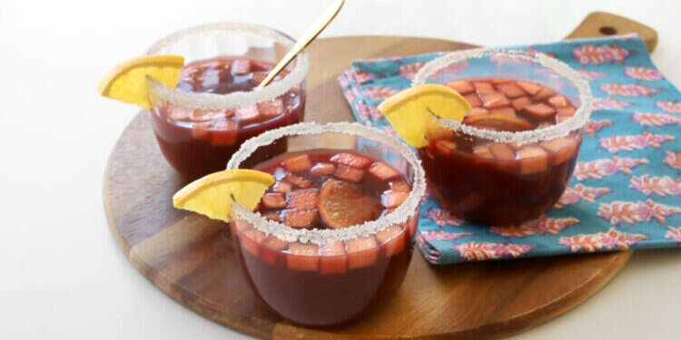 יין חם ותבלינים. צילום: אפרת ליכטנשטט