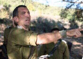 בנג'י ושמעון הילמן (מימין), שמעון הילמן כיום (משמאל)