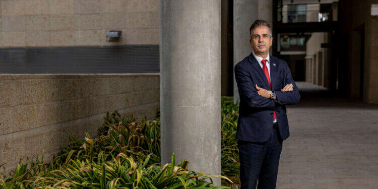 אלי כהן. צילום: נעמה שטרן "בין שלום עם סעודיה לריבונות ביהודה ושומרון – אני בוחר בריבונות"