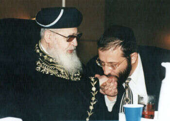 דרעי והרב עובדיה יוסף, מתוך הסרט. צילום: באדיבות יס דוקו, אייל פישר ידיעות אחרונות