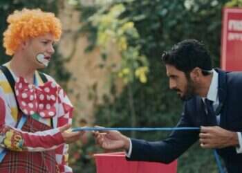 אביב אלוש בסרט "ברית ואף מילה" של אלון גור אריה. צילום - עידו ברלד