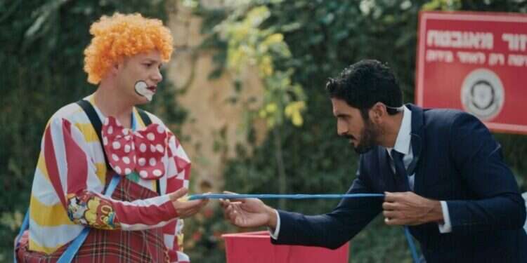 אביב אלוש בסרט אביב אלוש בסרט "ברית ואף מילה" של אלון גור אריה. צילום - עידו ברלד