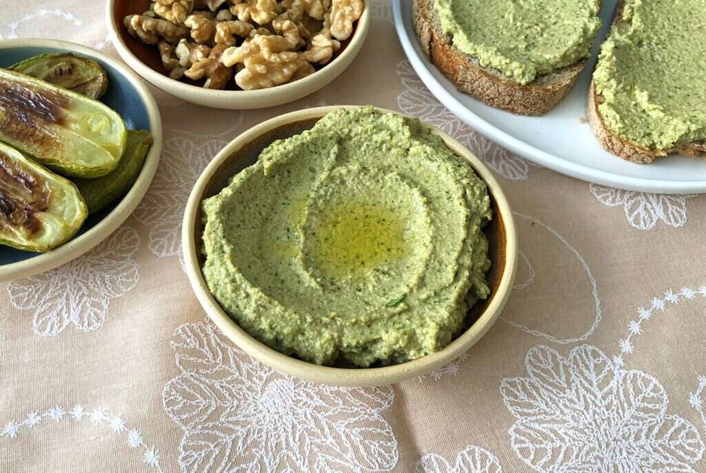 ממרח קישואים ואגוזי מלך. צילום: עֹז תלם