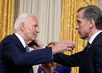 ג'ו והאנטר ביידן, בחודש יולי. צילום: EPA