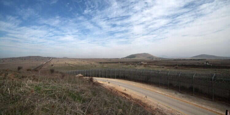כוחות צנחנים ושריון בקוניטרה: צה"ל מגדיל את מרחב החיץ