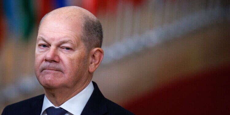 קנצלר גרמניה אולף שולץ, היום. צילום: EPA נפילת הממשלה בגרמניה: הממסד הליברלי במערב ממשיך להתפורר